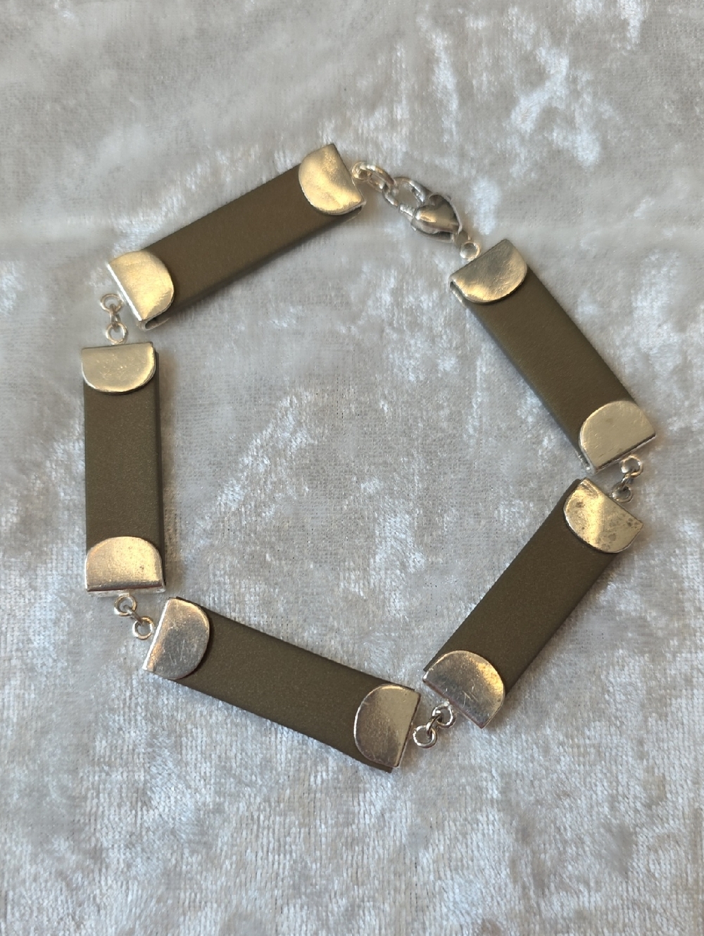 Faux Boho-chic, Minimalist Leather & Sterling Link Bracelet - Olive Size 8.5